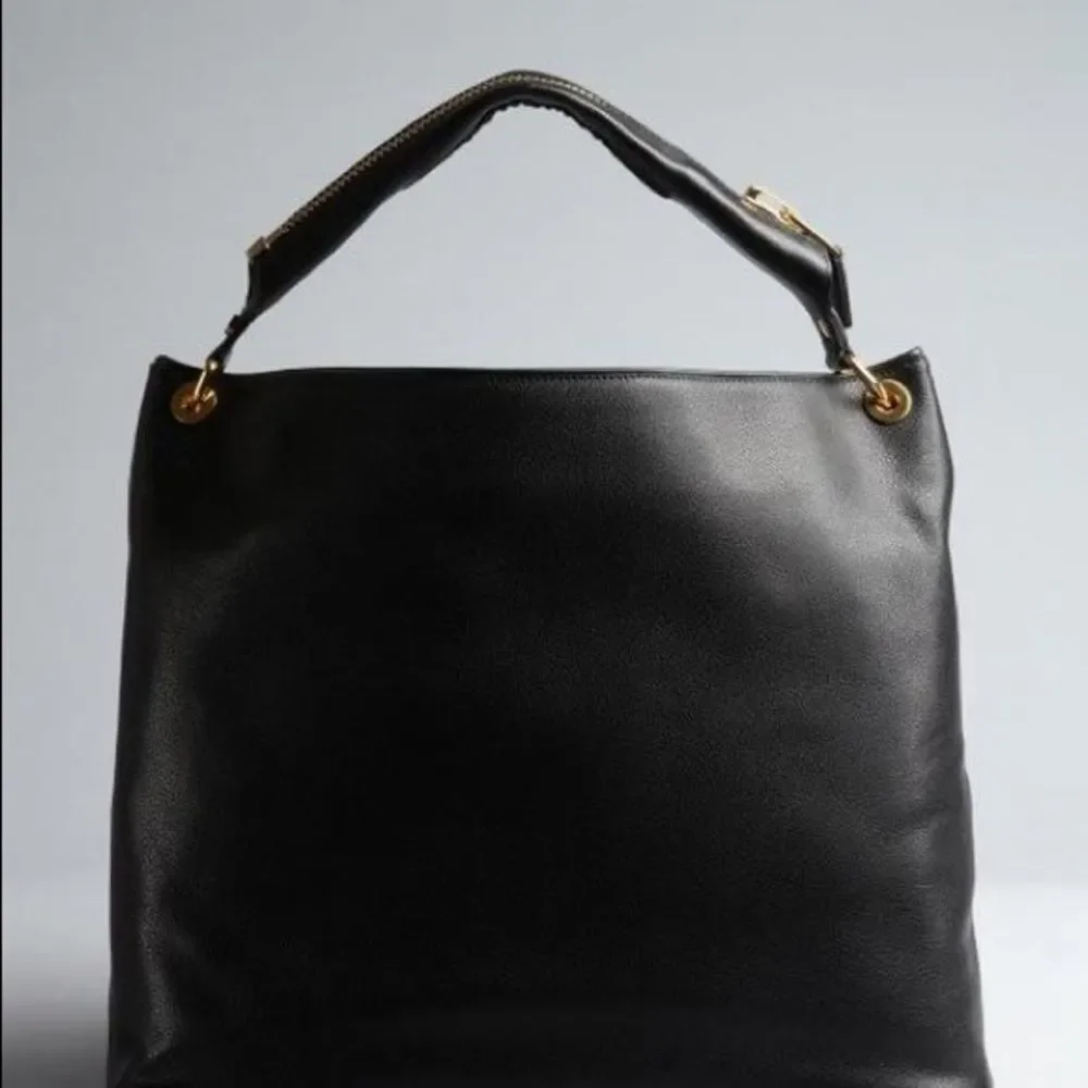 TOM Ford Nina Black Calfskin Hobo Bag